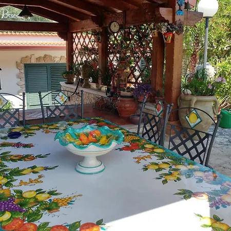 Macchione Country house *