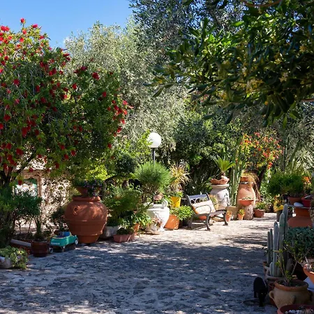 Macchione Country house