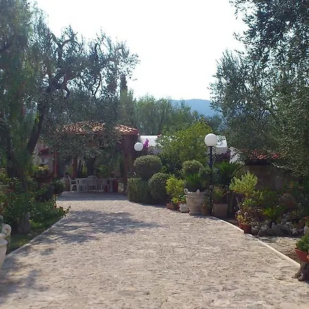 Macchione Country house