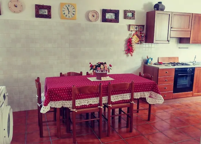 בית כפרי Macchione